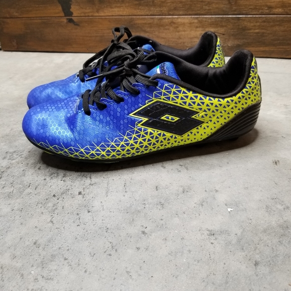 lotto forza elite men's soccer cleats